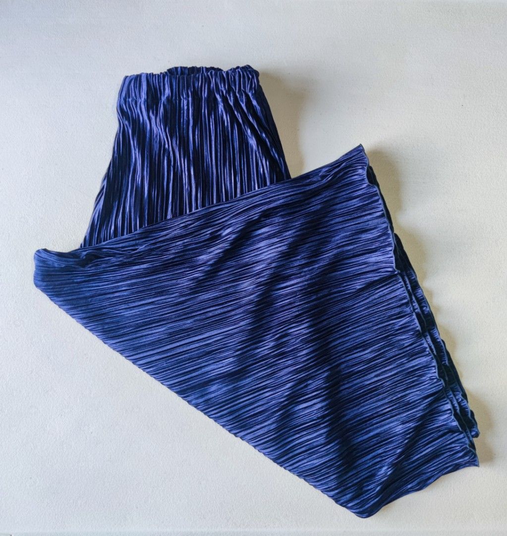 Electric pleated square top pants