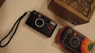 Film never die Niji camera