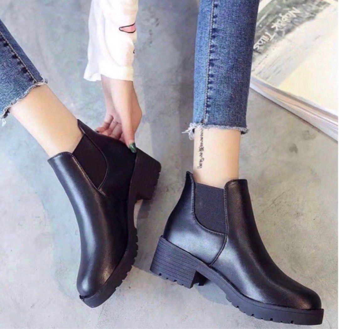 FINAL PC SALE Korean Black Chelsea Ankle Cut Low Block Heel Boots Women s Fashion Footwear Boots on Carousell
