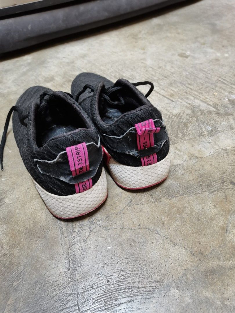 Free Running shoes size 7 Women s Fashion Footwear Sneakers on