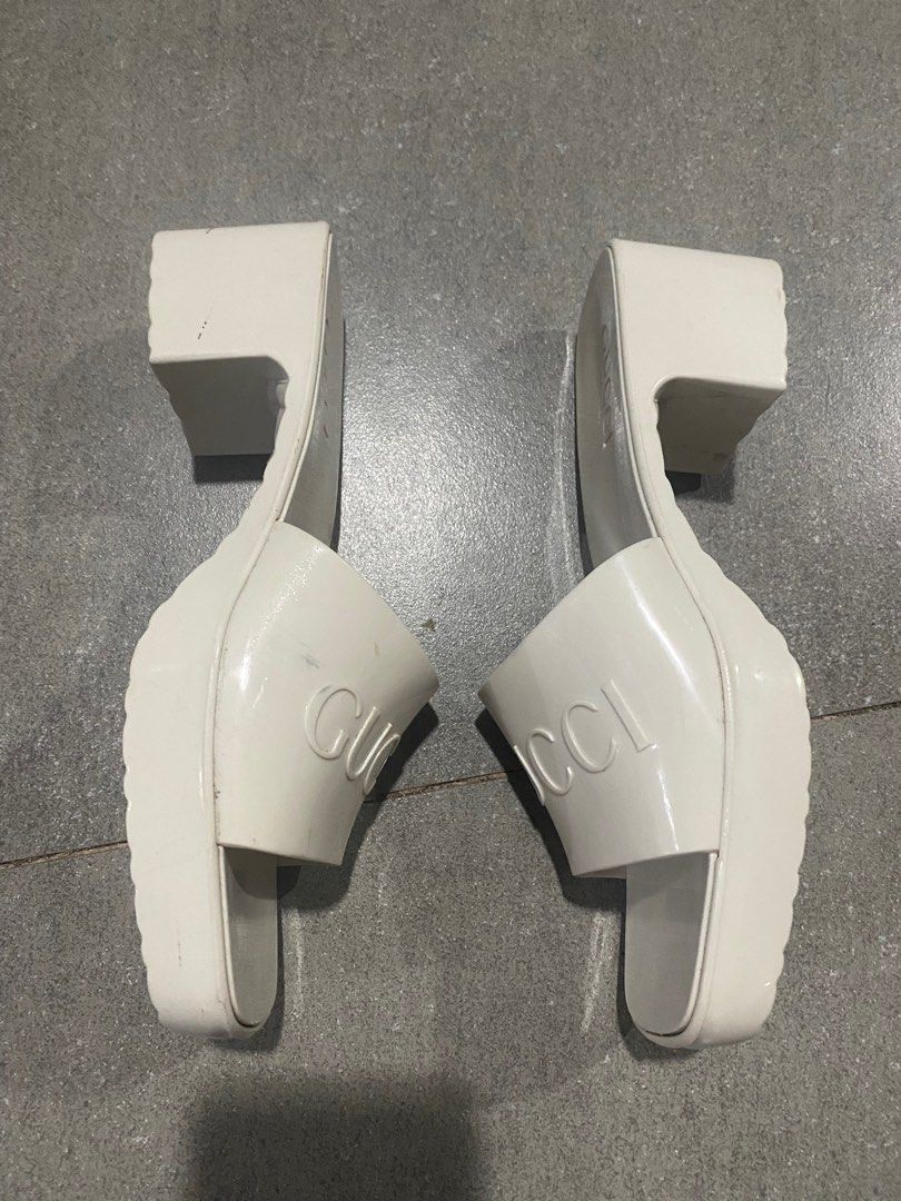 gucci jelly sandals pink