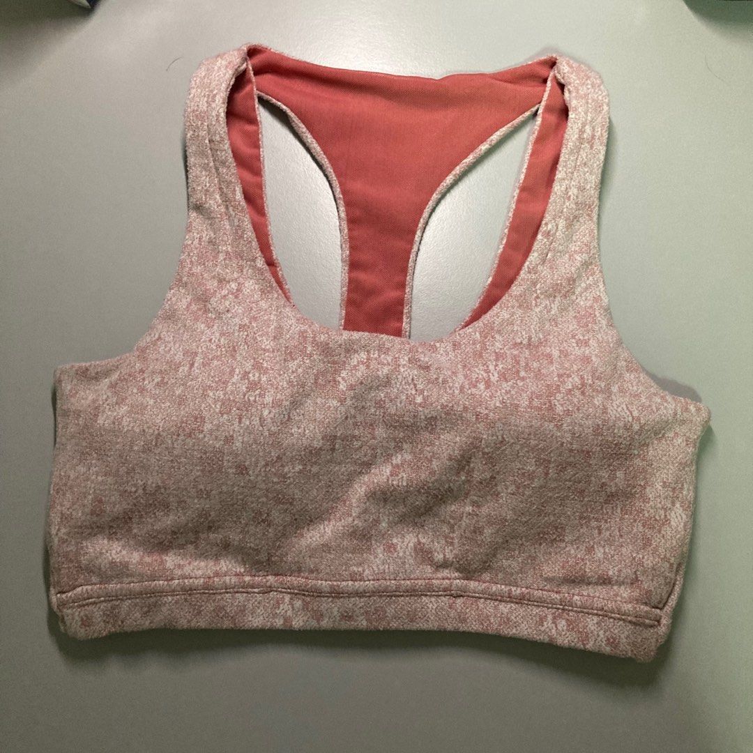 Gymshark Fleur texture sports bra, Size L, Women's Fashion, Activewear on  Carousell