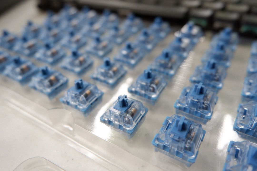 Hand-lubed Akko Ocean Blue Switches, Computers & Tech, Parts ...