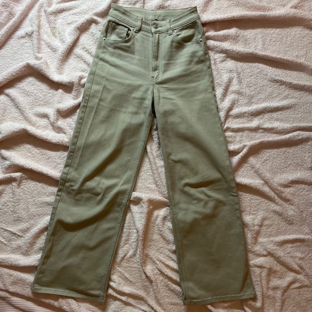 H&M beige cargo pants, Women's Fashion, Bottoms, Jeans on Carousell