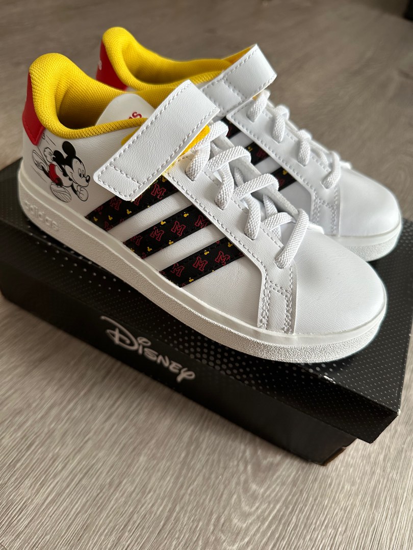 Jual Adidas Grand Court Mickey, Bayi u0026 Anak, Baju Anak Laki-laki, 4 hingga  7 tahun di Carousell