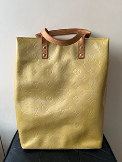 （分類：）位於 。 由 borntobeee 提交（商品編號 1231753093，圖片 1）。簡介： 。