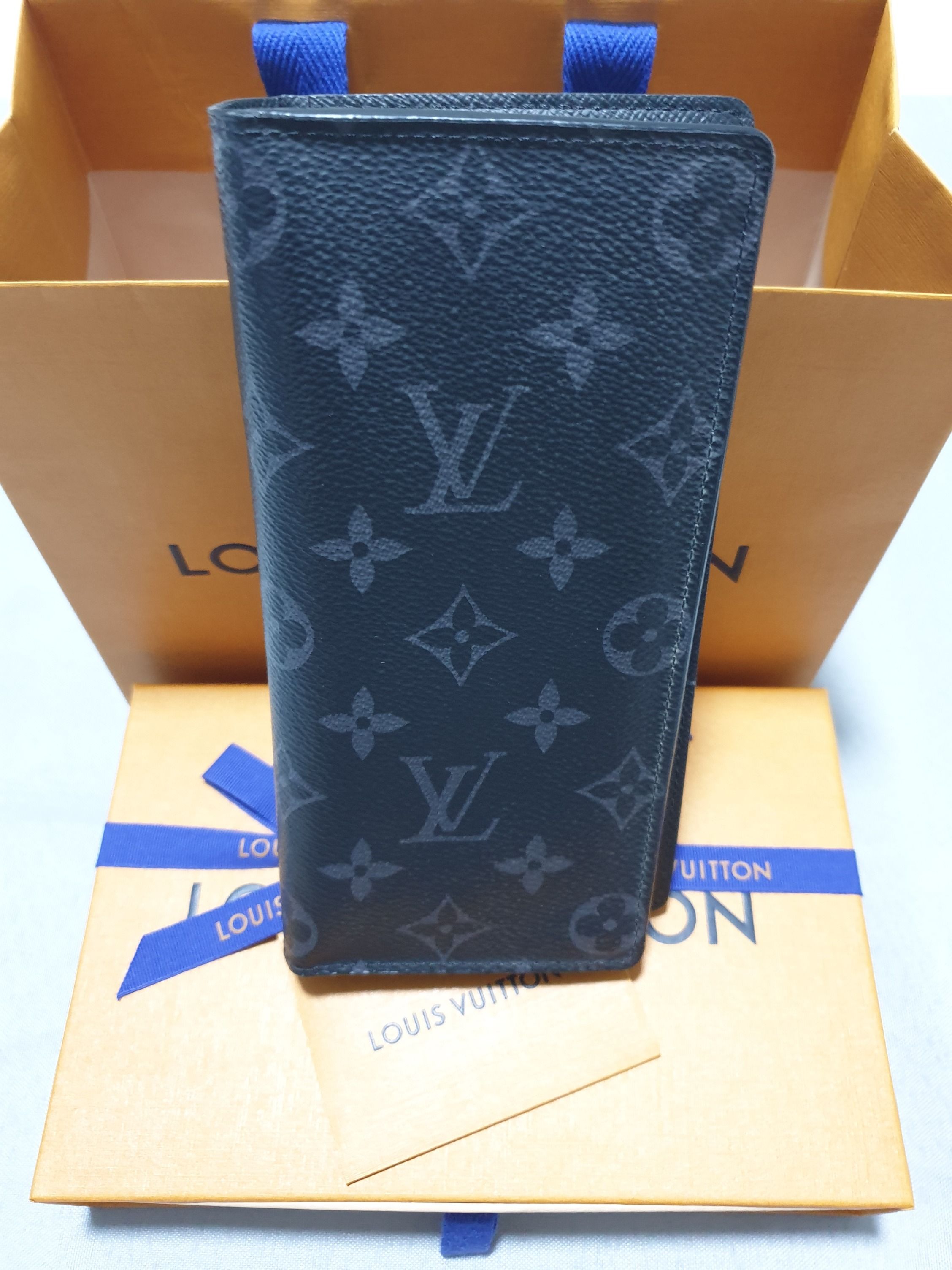 Louis Vuitton LV Monogram Eclipse Black Brazza Long Wallet, Luxury, Bags &  Wallets on Carousell