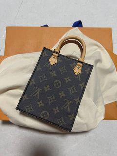 LOUIS VUITTON 2022 Monogram Sunrise Petit Sac Plat *New - Timeless