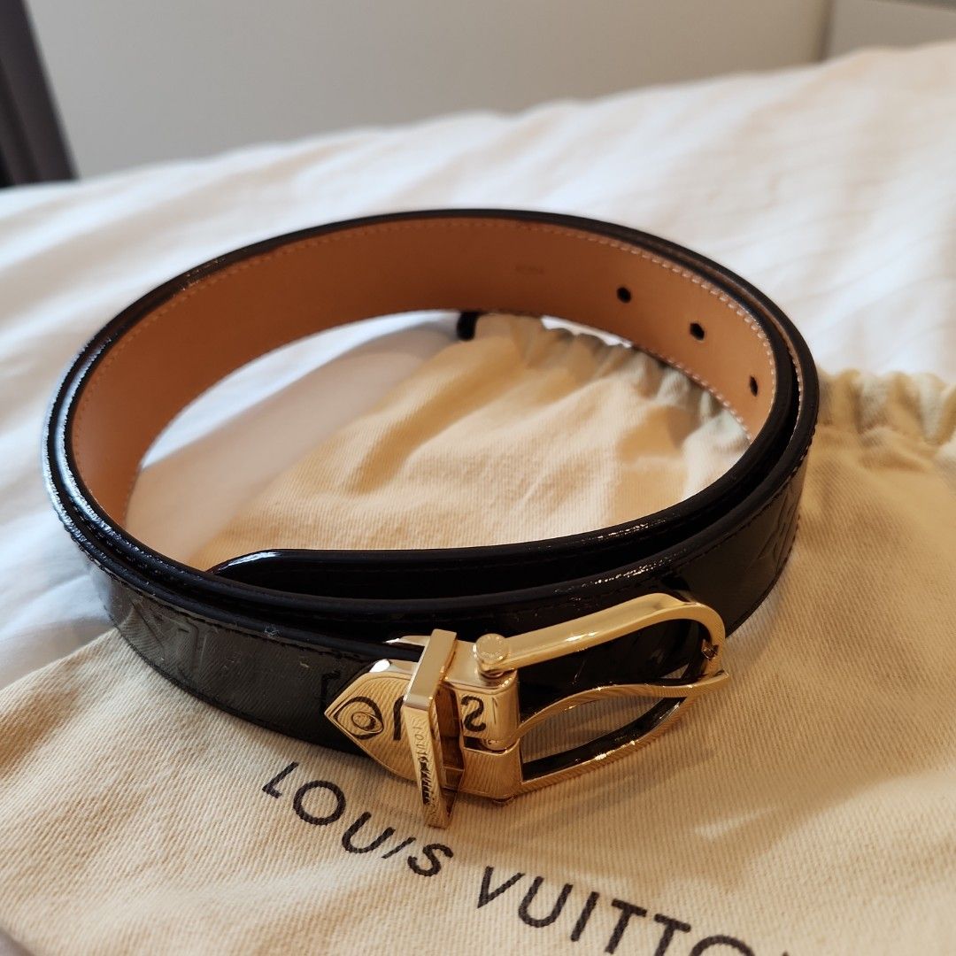 LV BELT BUCKLE, Men's Fashion, Watches & Accessories, Belts on Carousell