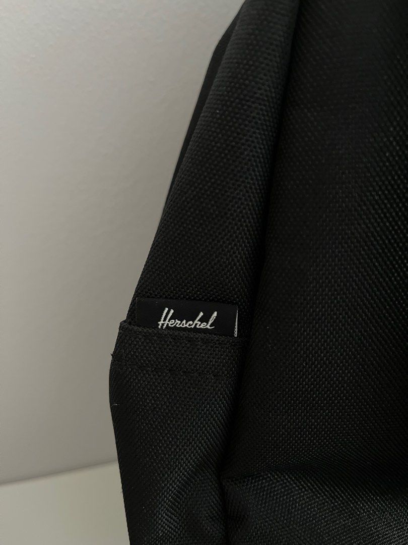 Mini Backpack (Category: Backpacks) located in Singapore. Submitted by saleintheshop (Listing ID 1231697065, Image 3). Description: Authentic Warranty available.