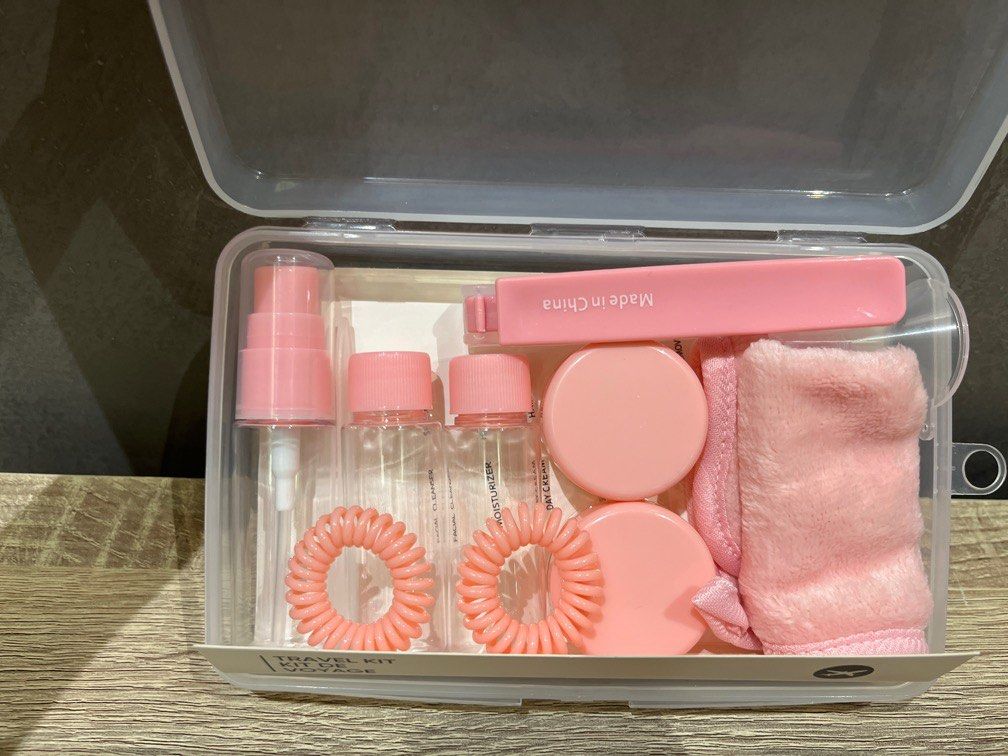 Miniso travel kit, Hobbies & Toys, Travel, Travel Essentials