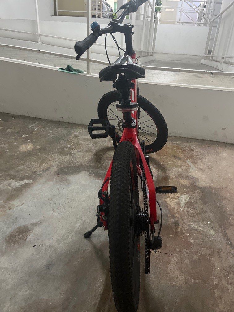 Move out sale 100 only bicycle 20 inches Sports Equipment