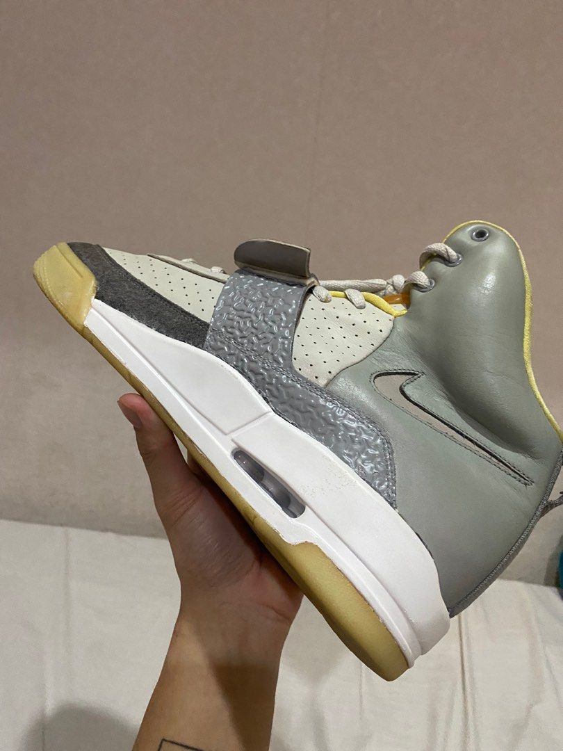yeezy 1 grey