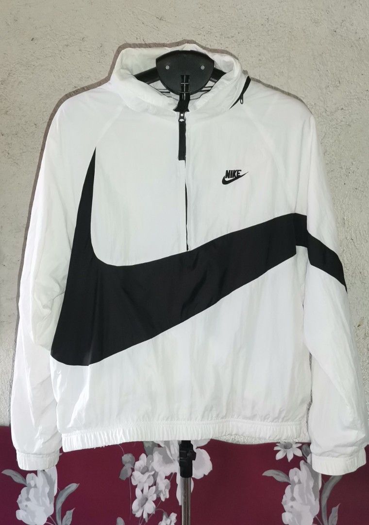 Nike big swoosh packable Coats, Jackets and Outerwear Carousell