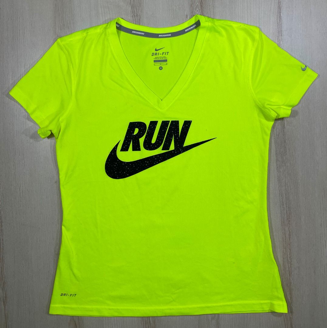 Nike Running Ladies Green Tee CS Used Women s Fashion Tops