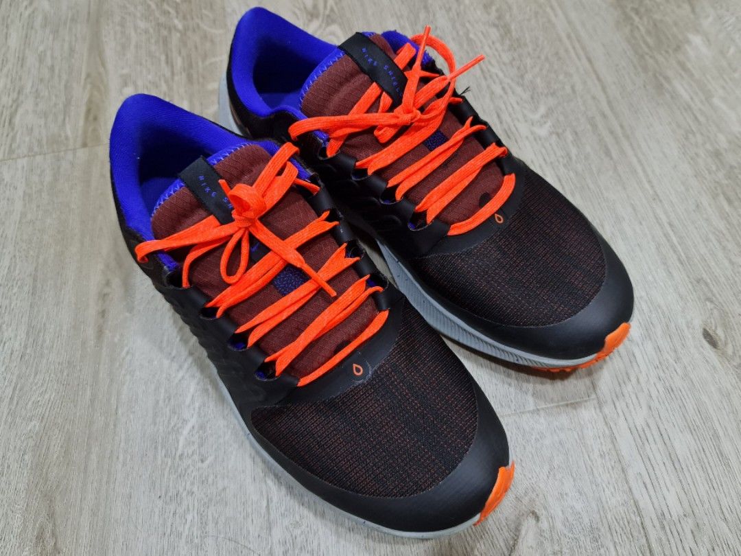nike running shoes shield