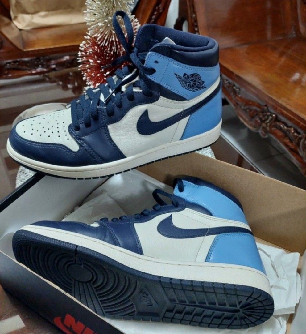 Obsidian Air Jordan 1 High Original (Category: Sneakers) located in Taguig. Submitted by shoppers.haven (Listing ID 1231716691, Image 2). Description: Worn twice with signs of usage but still very nice to wear.