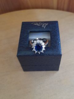(Category: ) located in . Submitted by pris_collections (Listing ID 1231629153, Image 1). Description: .