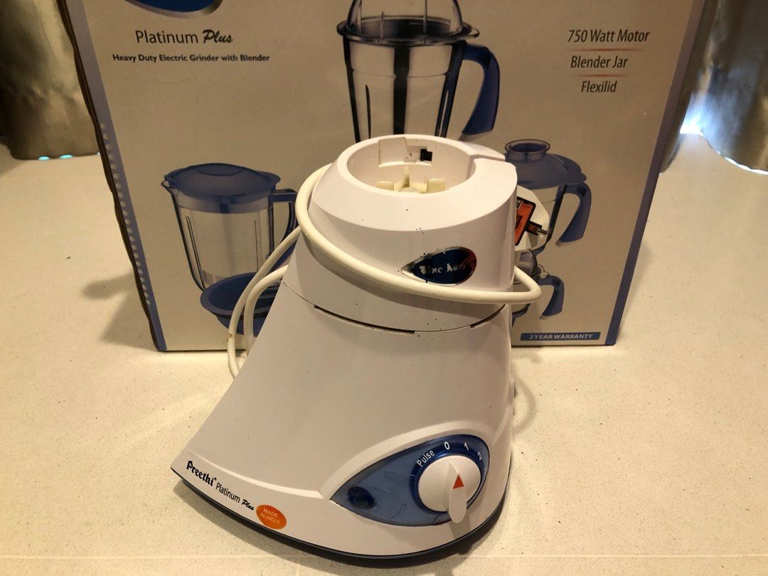 Preethi Blue Leaf Indian Mixer Grinder for Sale in Arcadia, CA