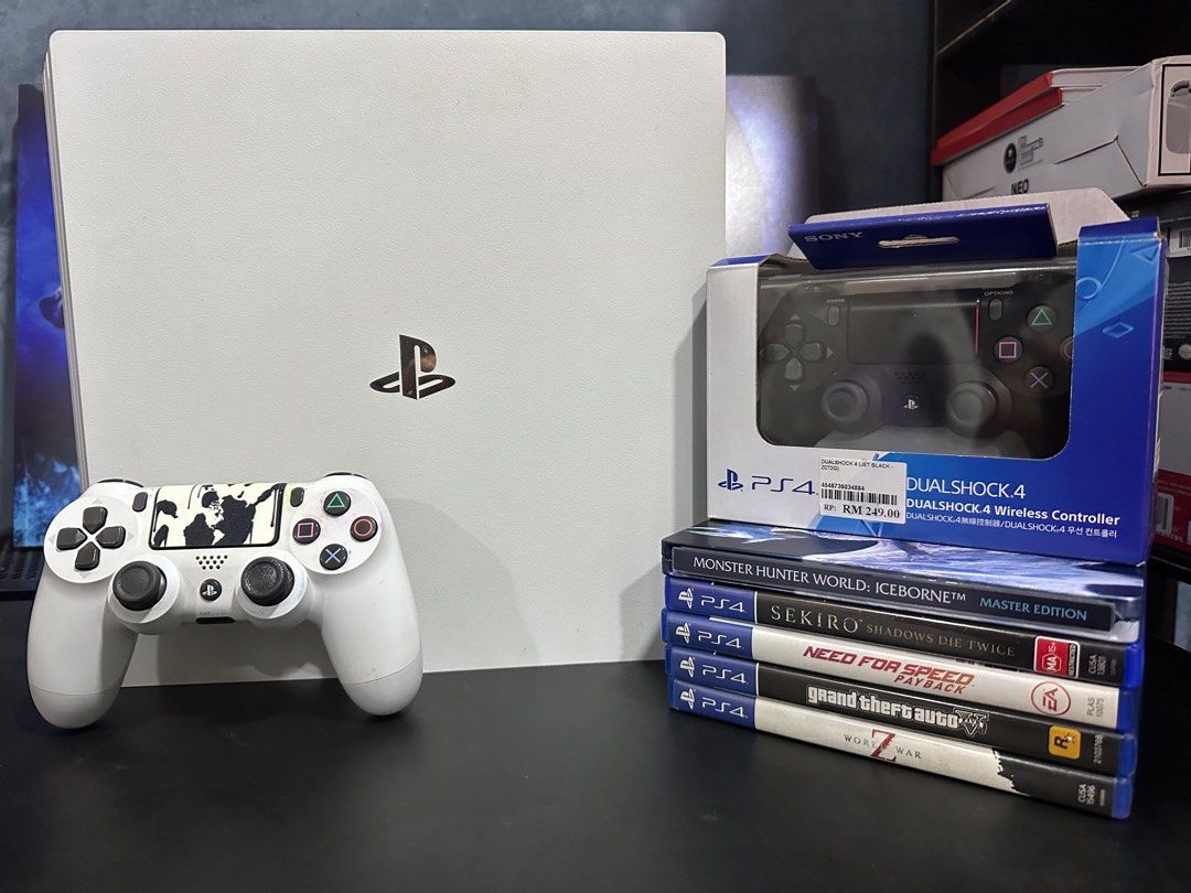 New 'Monster Hunter World' PS4 Pro Bundle And 'Glacier White' PS4