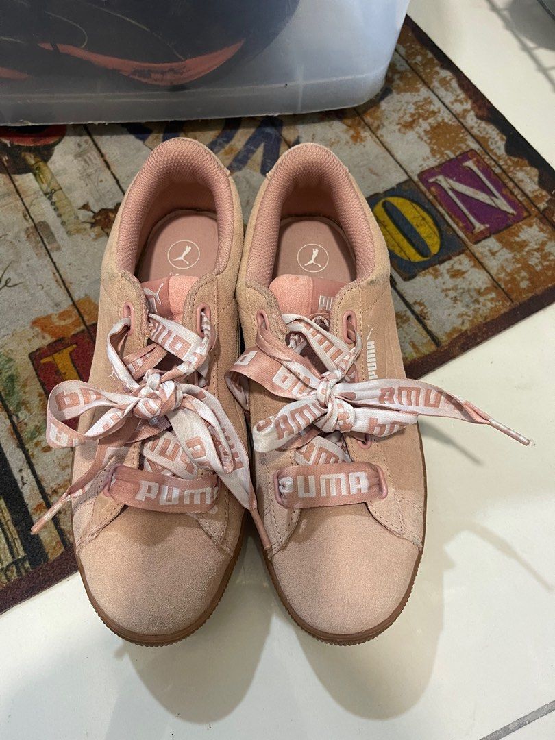 Puma Snickers, Women's Fashion, Footwear, Sneakers on Carousell