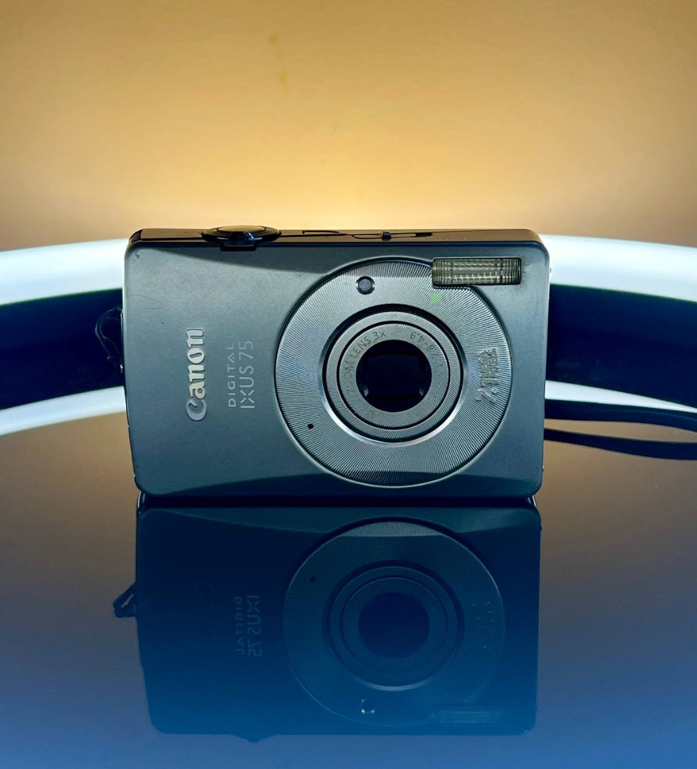 [Rare] CANON IXUS 75, Photography, Cameras on Carousell