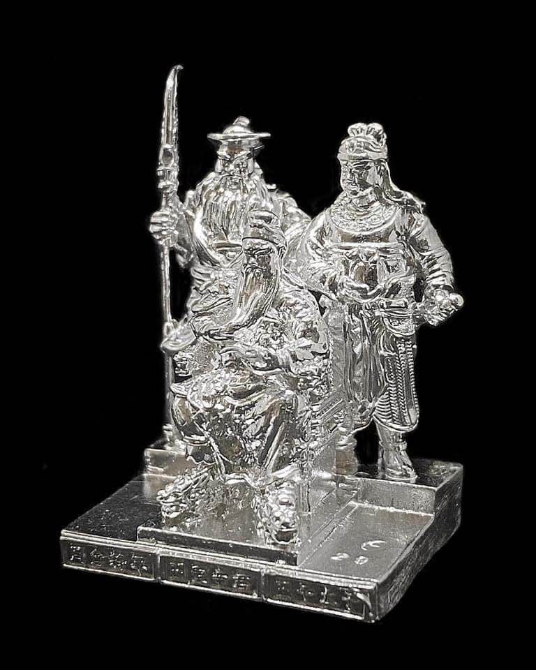 Rare item, another version of the Guan Yu line Roop Lor Thep Phra Chao ...