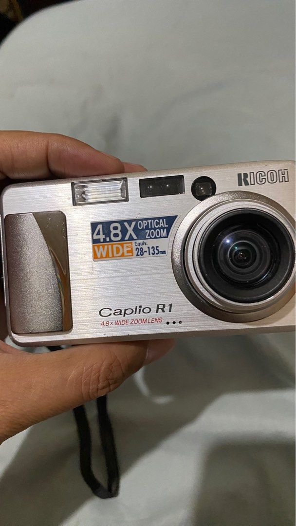 Ricoh Caplio R1, Photography, Cameras on Carousell