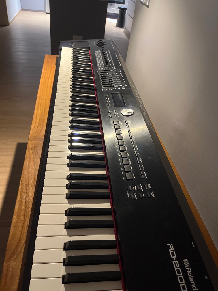 Roland RD-2000, Hobbies & Toys, Music & Media, Musical Instruments on ...