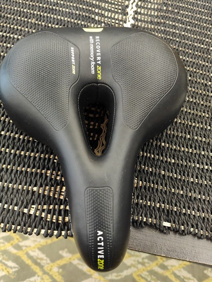 Selle Royal Saddle, Sports Equipment, Bicycles & Parts, Parts