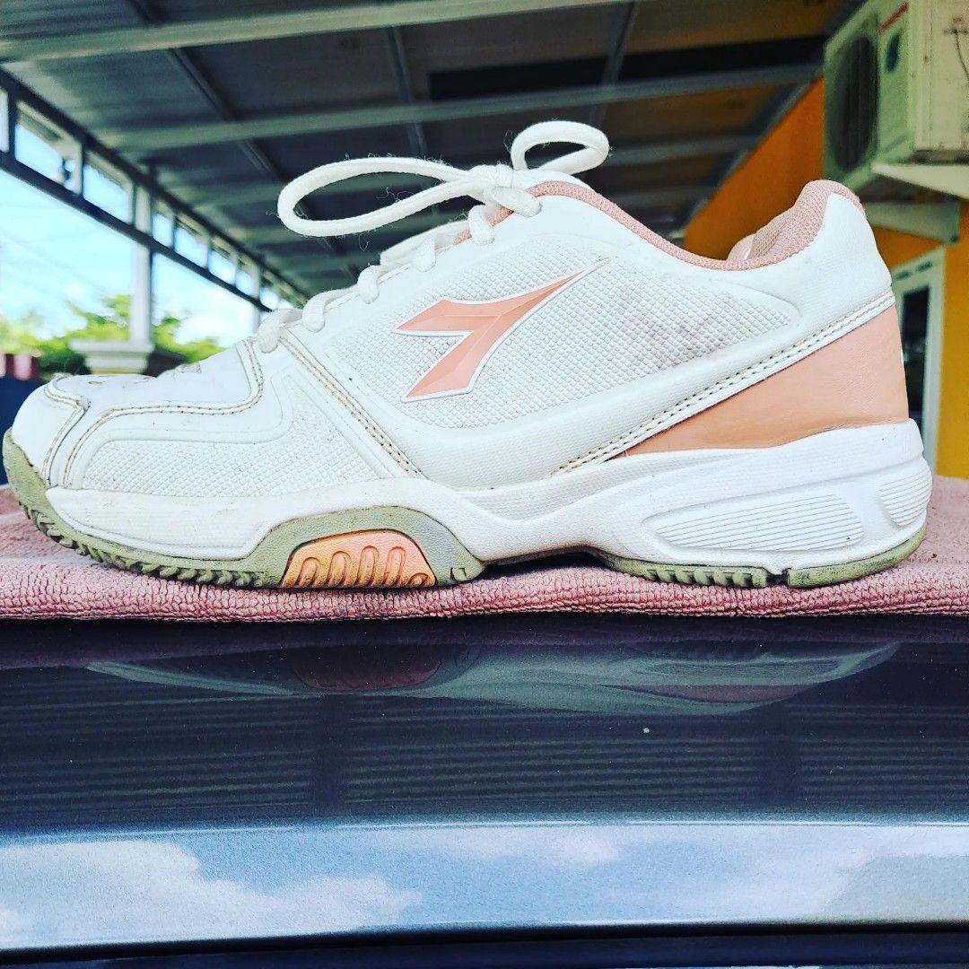 Sepatu sale sneakers diadora