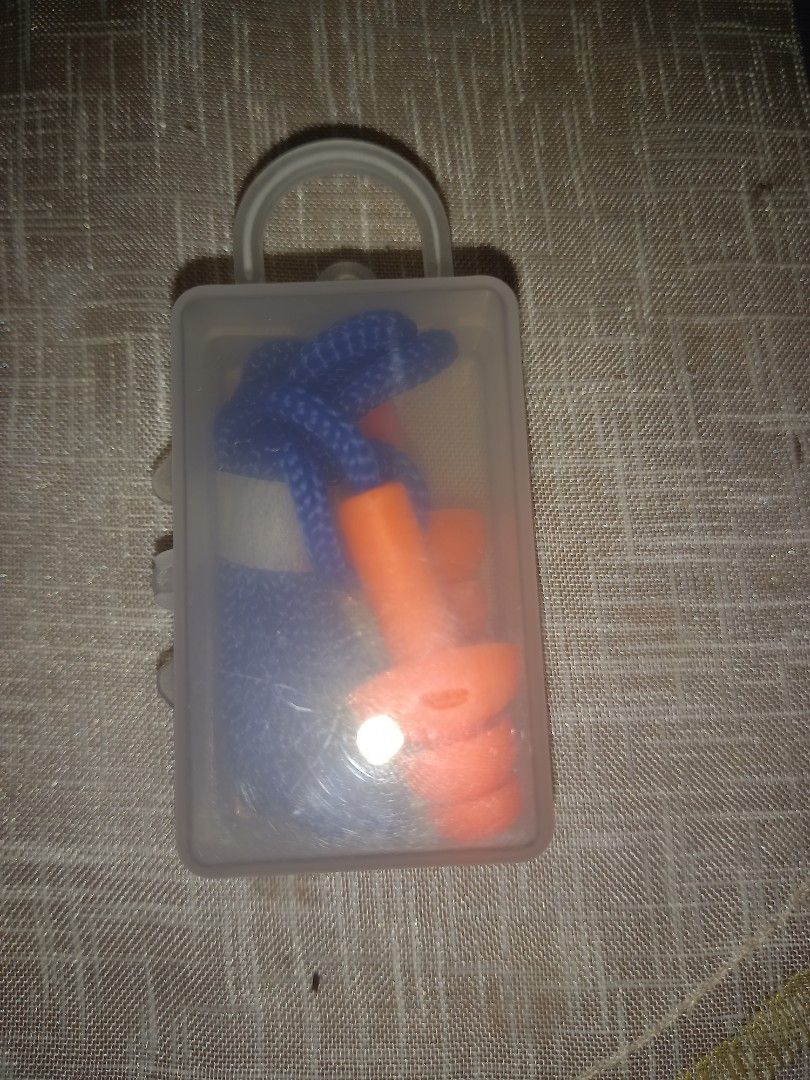 Silicone Earplug with Case (Category: Ear Care) located in Batangas. Submitted by jcang5 (Listing ID 1231664659, Image 1). Description: .