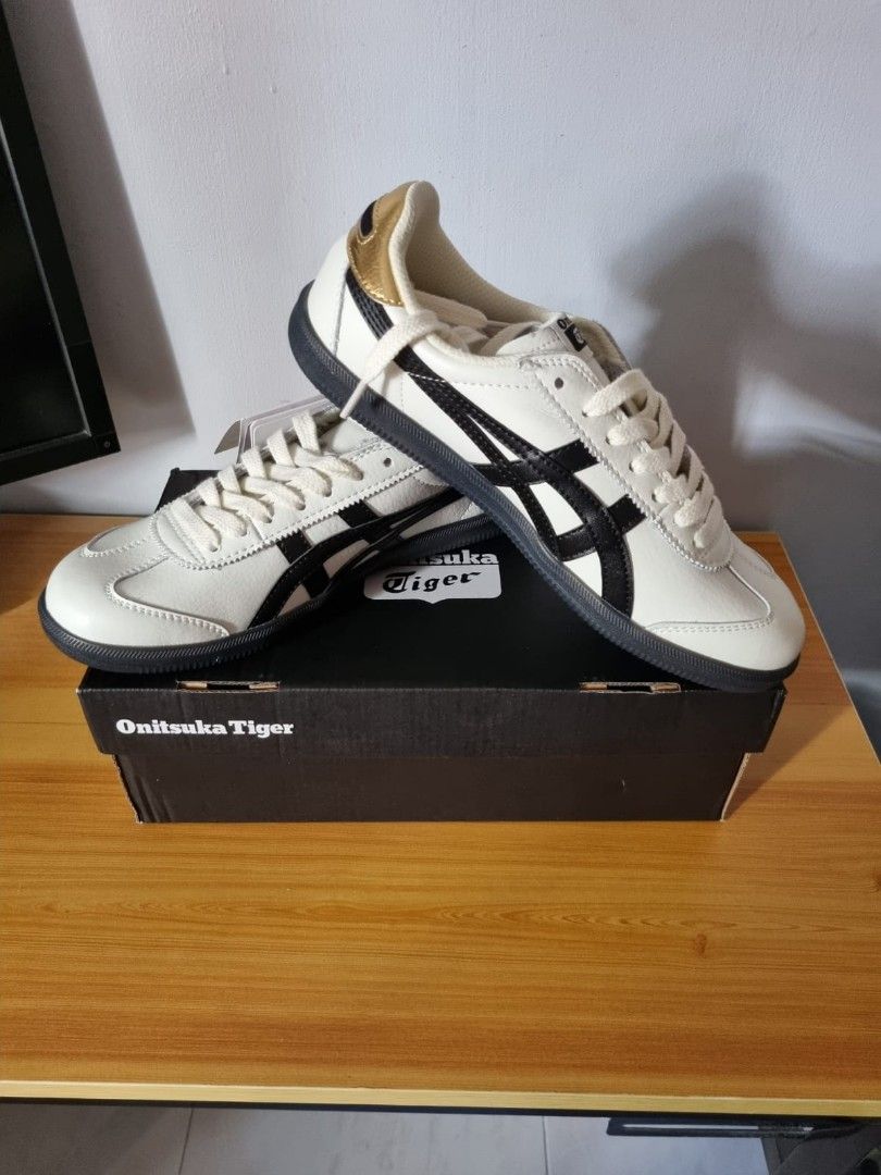 tiger shoes black and white