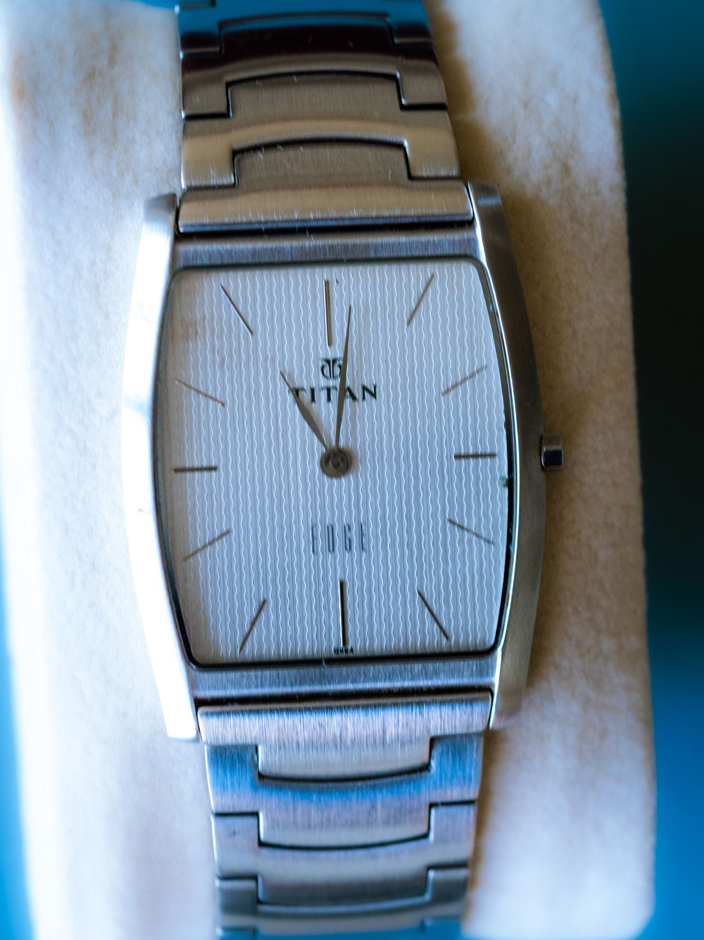 Titan Edge Men One of the Thinnest Quartz Watch