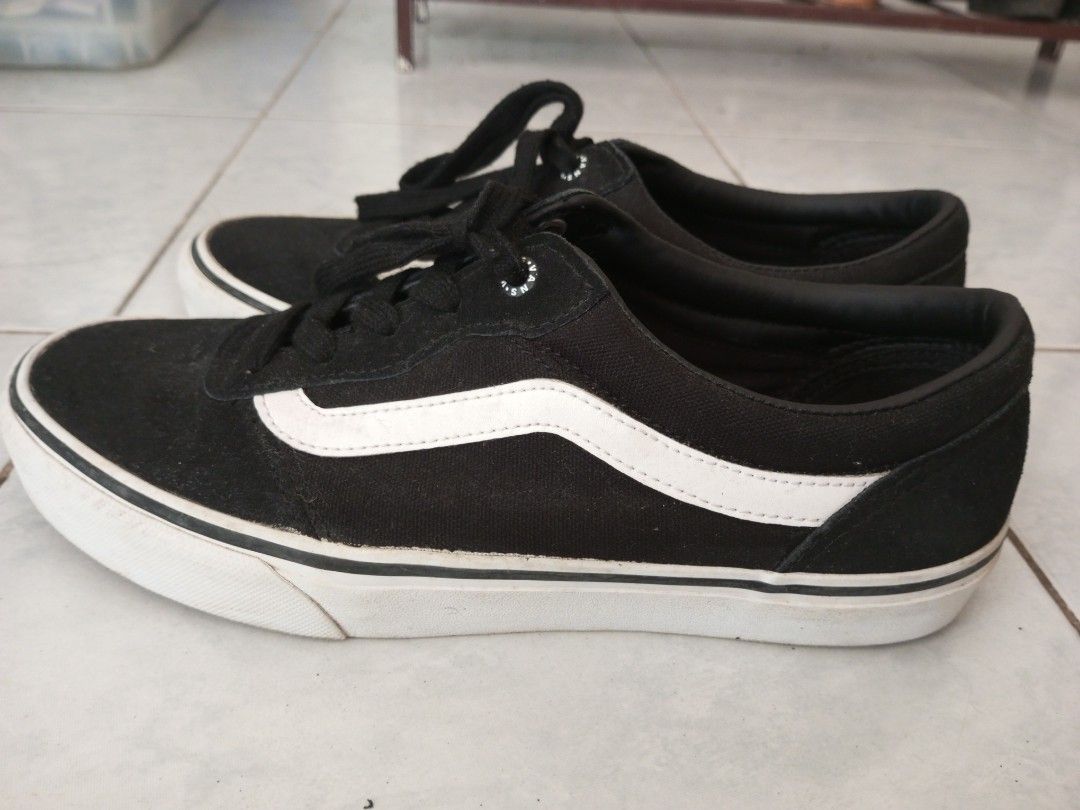 Vans shop m milton