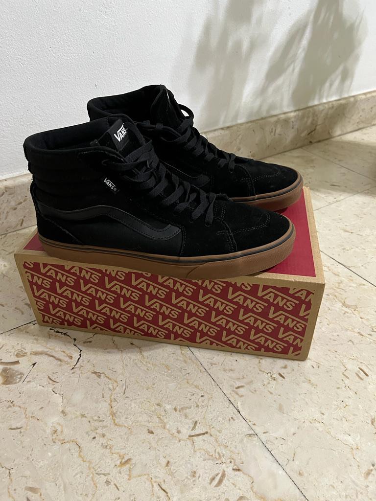 vans skate sk8 hi black gum