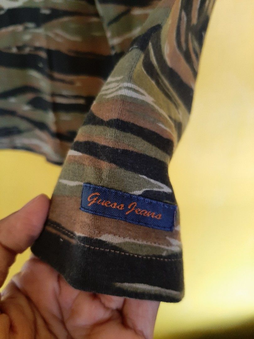 guess camouflage shoes