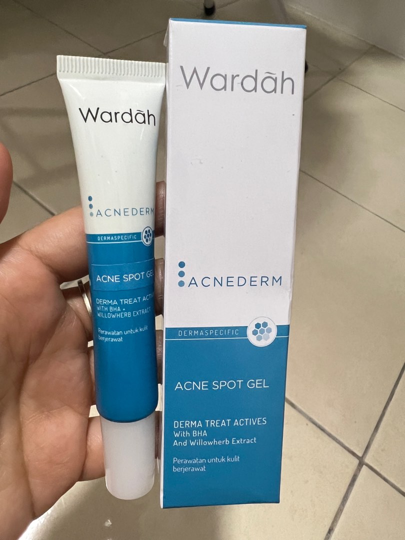 Wardah Acnederm Acne Spot Treatment Gel - Acne Prone-All Skin Type