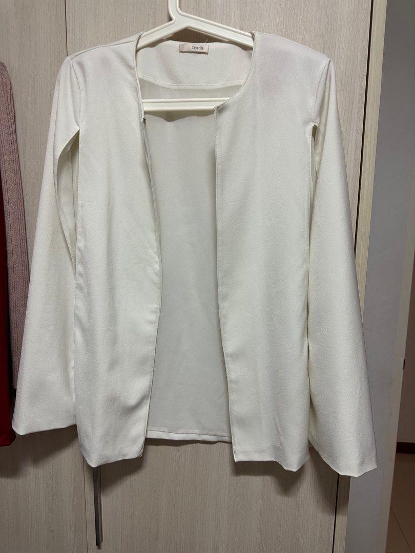 White hotsell capelet jacket