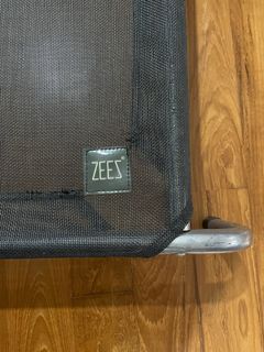 ZeeZ Elevated Pet Beds-(ZeeZBeds) [M size]