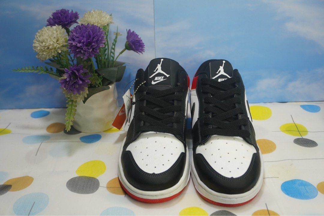 Air jordan 1 deals low black toe vietnam