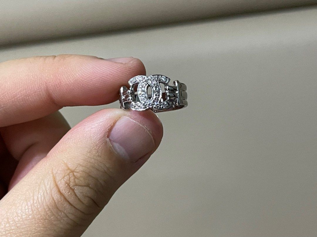 Chanel c ring store