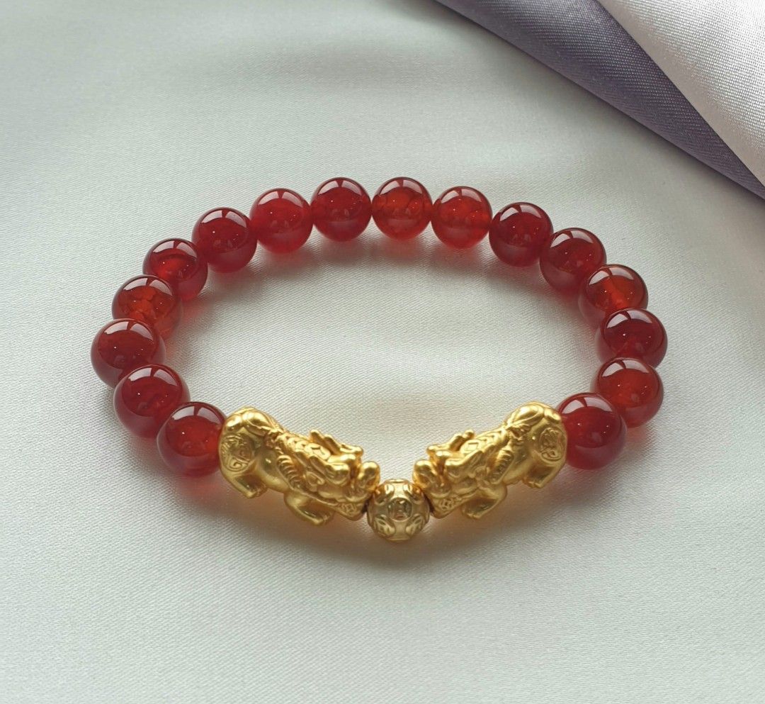 Red agate silver pixiu charm clearance bracelet