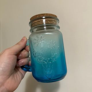 藍色收藏杯子