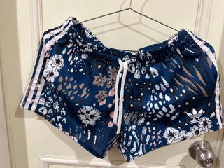 Adidas短褲