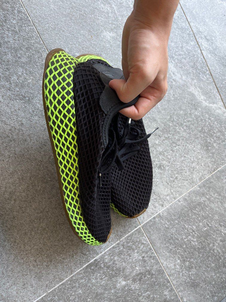 Adidas deerupt cheap vs nmd