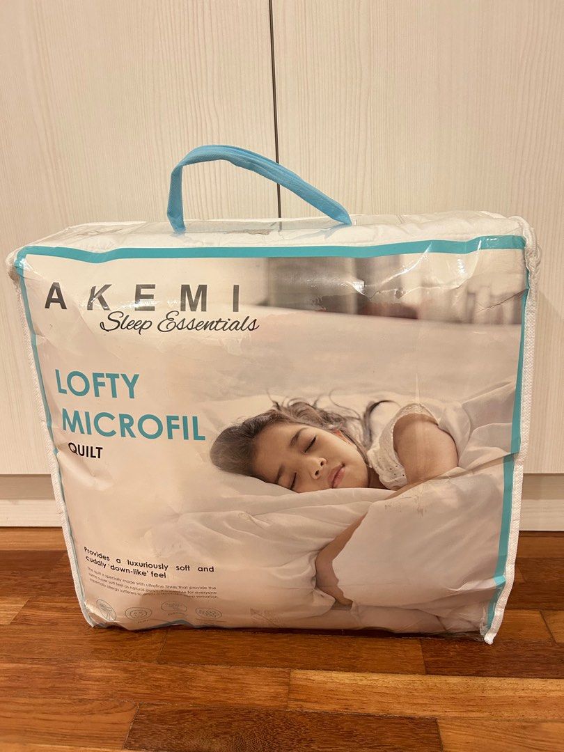 Akemi Lofty Microfil Quilt (King), Furniture & Home Living, Bedding