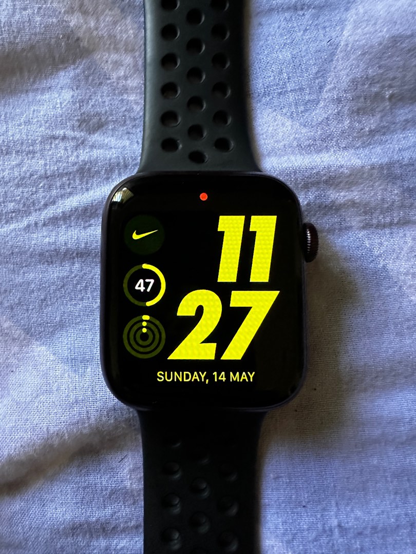 Apple Watch Series 6 Nike Edition 44 mm Mobile Phones Gadgets