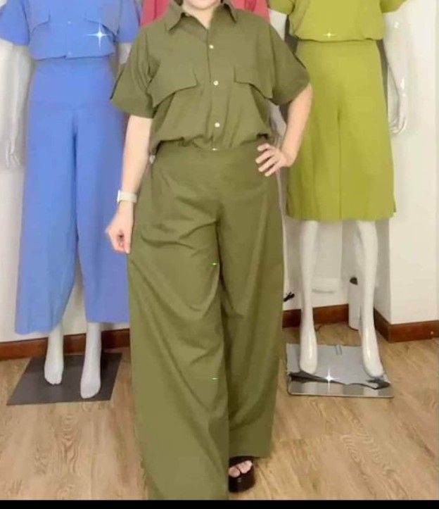 Army Green coordinate (Category: Sets or Coordinates) located in Caloocan City. Submitted by nerisaa (Listing ID 1231875564, Image 1). Description: 2 Lang Nagamit Brought in Pink Belter.