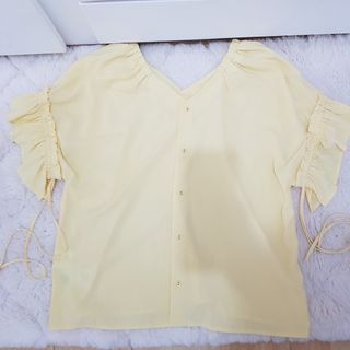 Baby Yellow Blouse